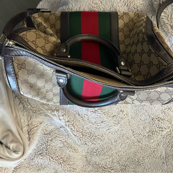 Gucci Cream and Brown Travel Bag with Signature Design - Picture 1 of 4